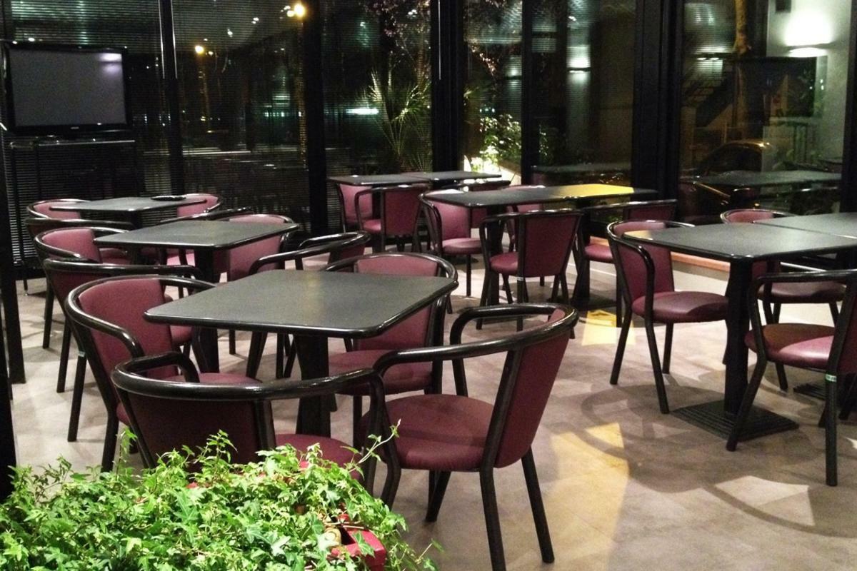 צ'סנטיקו Hotel Numi & Medusa מראה חיצוני תמונה